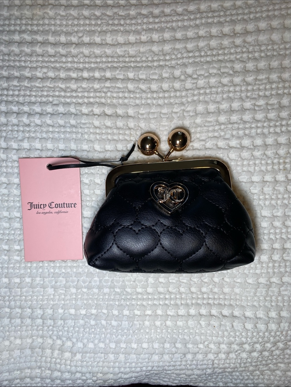 NWT Juicy Couture Black Quilted Heart Kiss-Lock Coin Pouch with Gold Hardware🖤